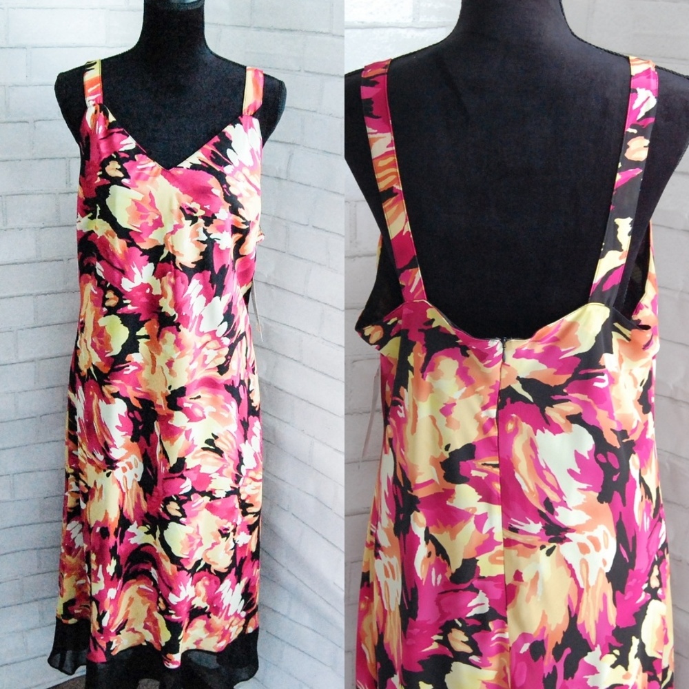 🌟Wide Strap V-Neck Maxi Dress 🌟